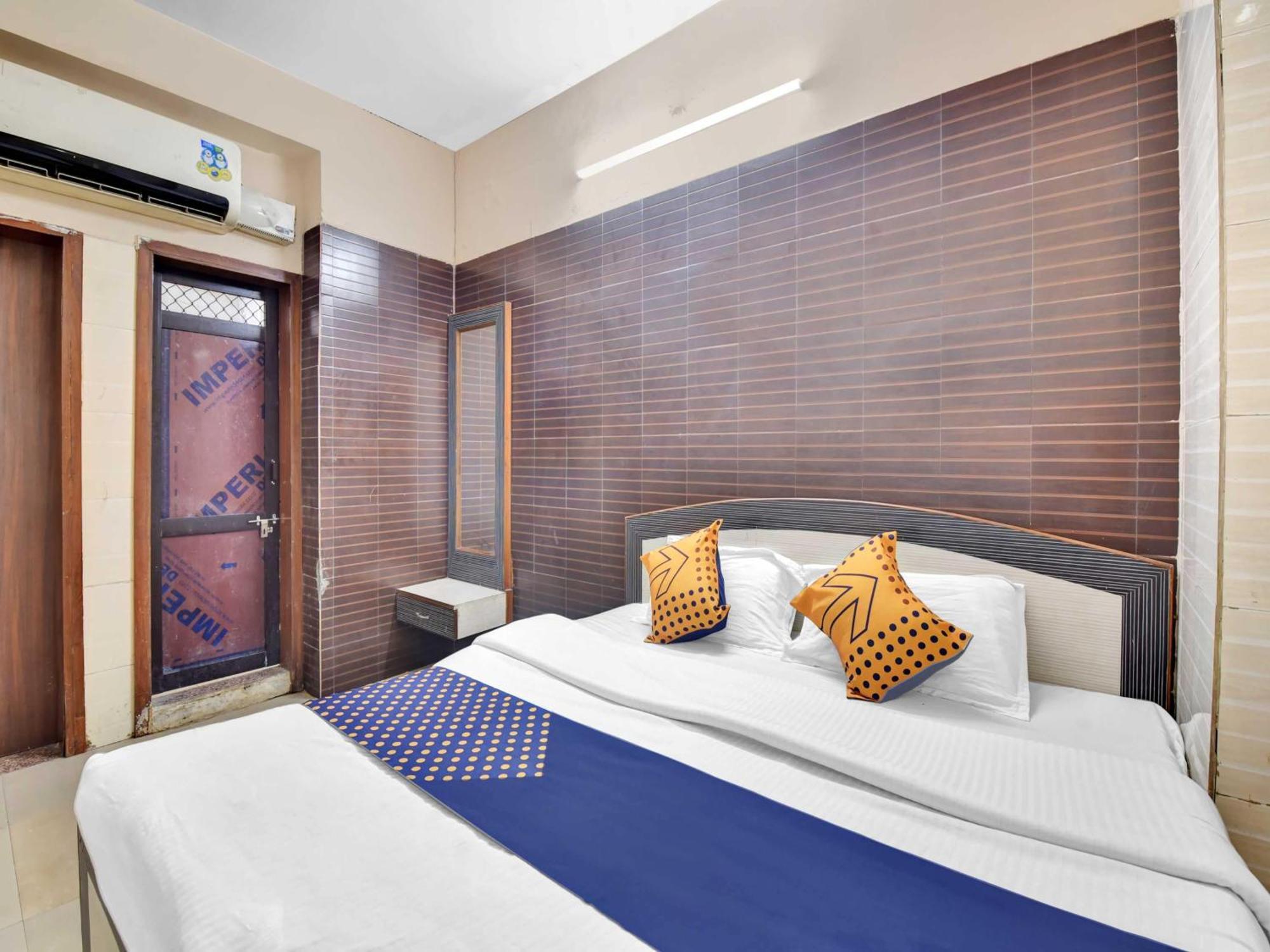 Oyo 85212 Hotel Vaibhav Ajmer Esterno foto