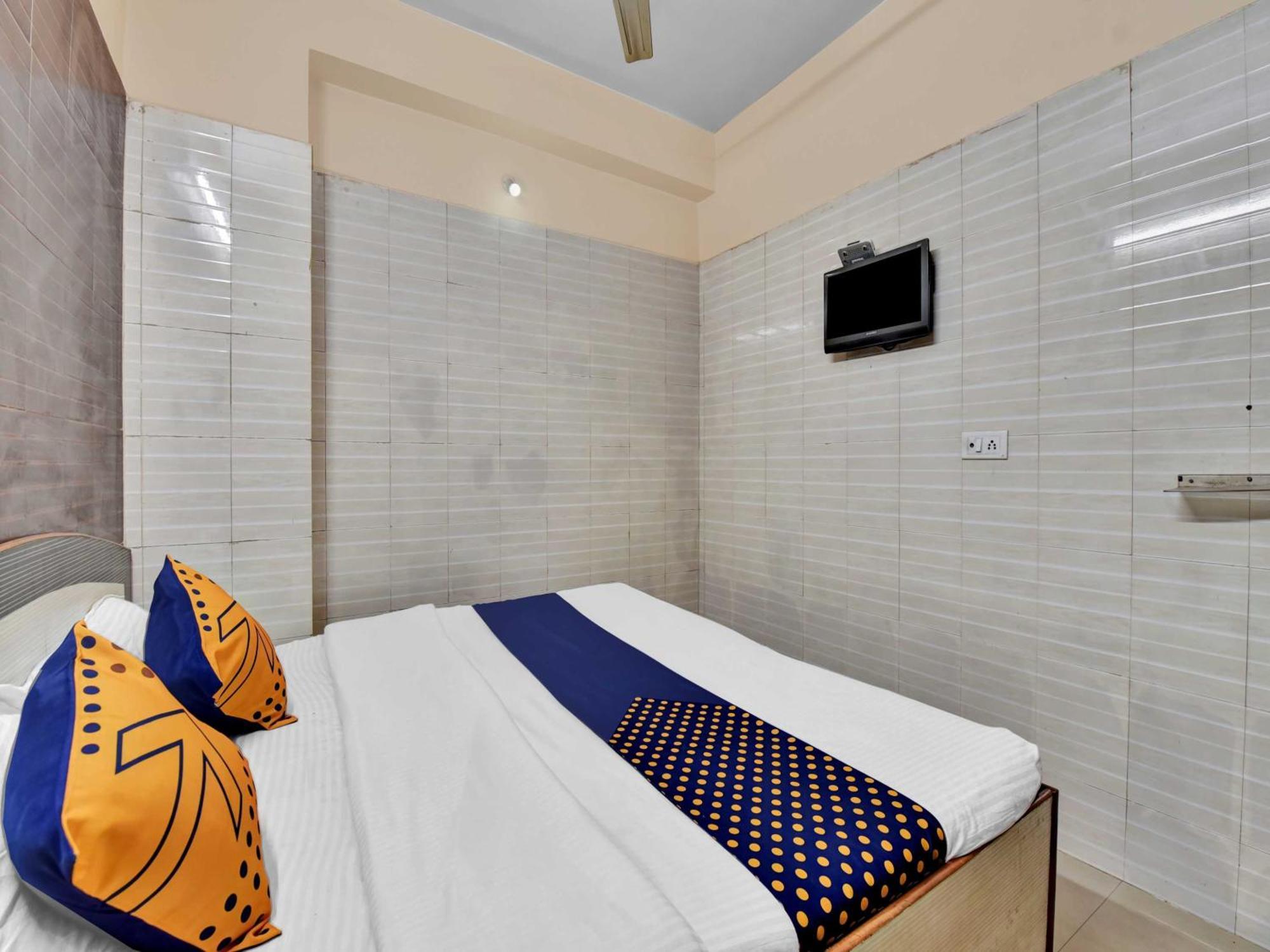 Oyo 85212 Hotel Vaibhav Ajmer Esterno foto