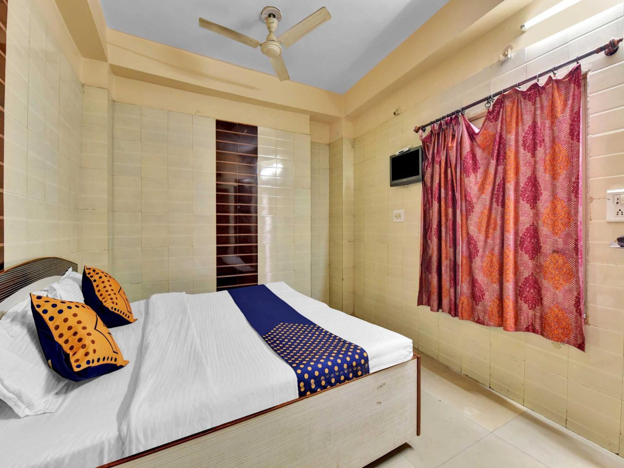 Oyo 85212 Hotel Vaibhav Ajmer Esterno foto